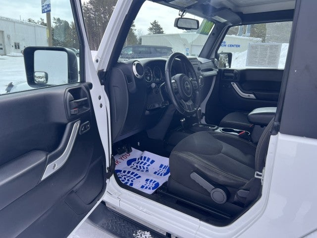 2017 Jeep Wrangler Sahara 4x4