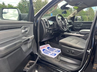 2020 RAM 1500 Big Horn Crew Cab 4x4 5'7" Box
