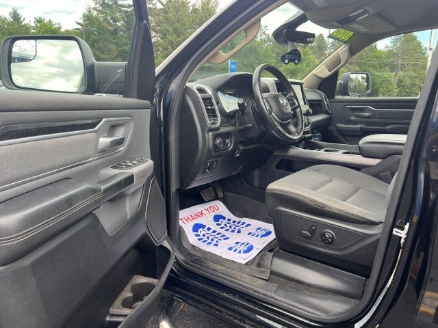 2020 RAM 1500 Big Horn Crew Cab 4x4 5'7" Box