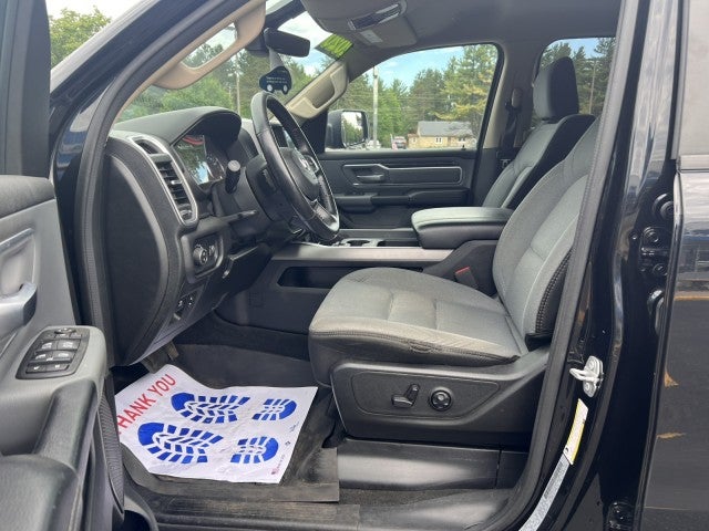 2020 RAM 1500 Big Horn Crew Cab 4x4 5'7" Box