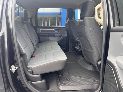 2020 RAM 1500 Big Horn Crew Cab 4x4 5'7" Box