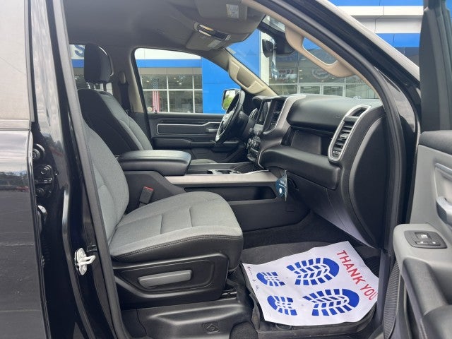 2020 RAM 1500 Big Horn Crew Cab 4x4 5'7" Box