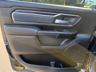 2022 RAM 1500 Big Horn Crew Cab 4x4 5'7" Box