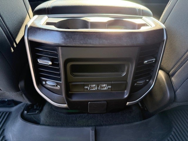 2022 RAM 1500 Big Horn Crew Cab 4x4 5'7" Box