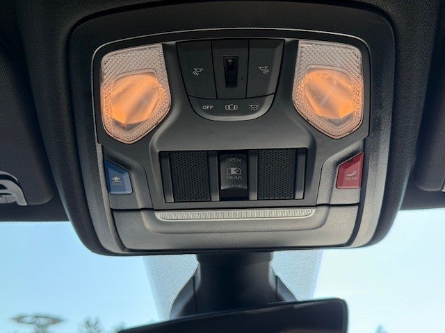 2022 RAM 1500 Big Horn Crew Cab 4x4 5'7" Box