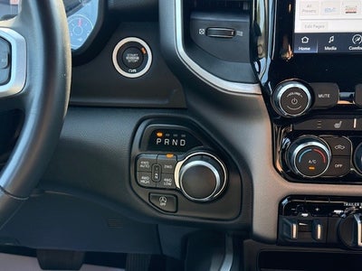 2022 RAM 1500 Big Horn Crew Cab 4x4 5'7" Box