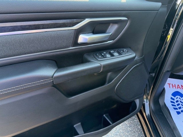 2022 RAM 1500 Big Horn Crew Cab 4x4 5'7" Box