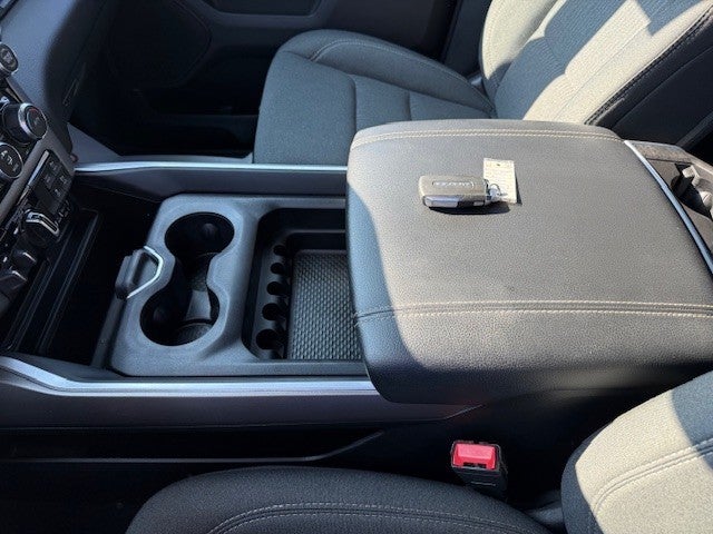 2022 RAM 1500 Big Horn Crew Cab 4x4 5'7" Box