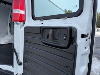 2025 Chevrolet Express Cargo 3500 WT