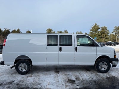 2025 Chevrolet Express Cargo 3500 WT
