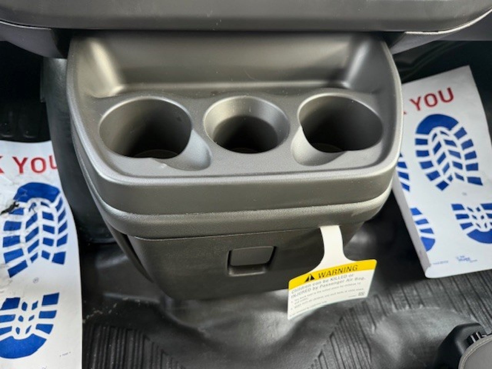 2025 Chevrolet Express Cargo 3500 WT