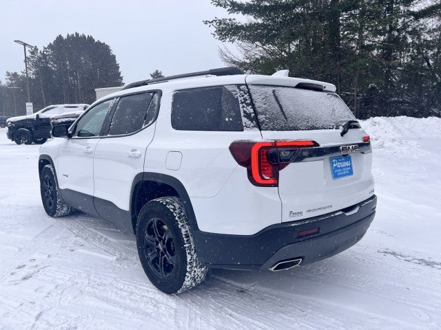 2023 GMC Acadia AT4