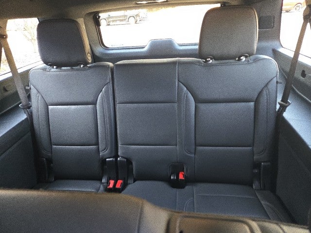 2025 Chevrolet Suburban LT - Photo 28