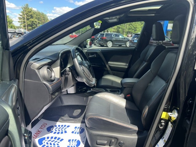2018 Toyota RAV4 SE