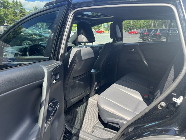 2018 Toyota RAV4 SE