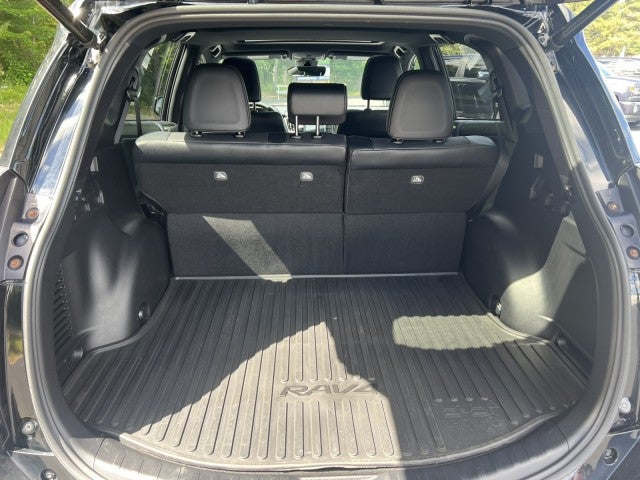2018 Toyota RAV4 SE