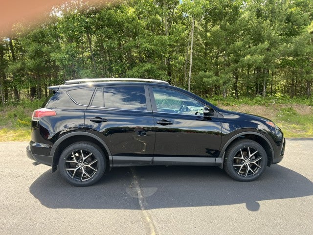 2018 Toyota RAV4 SE