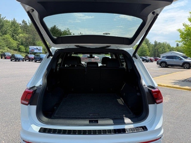 2023 Volkswagen Tiguan 2.0T SEL R-Line