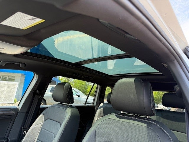 2023 Volkswagen Tiguan 2.0T SEL R-Line